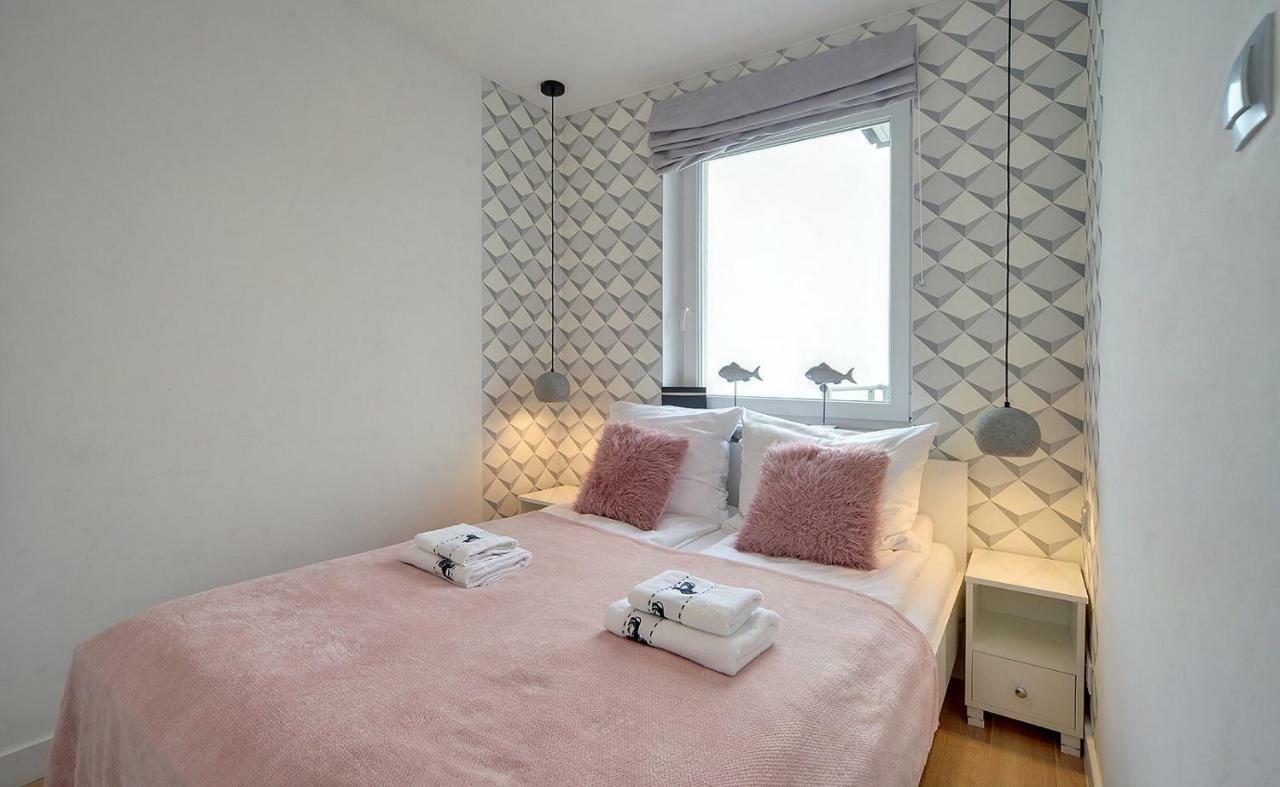 Pink Apartment Lesne Tarasy Dziwnówek Exterior foto
